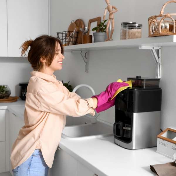 clean a coffee maker no vinegar