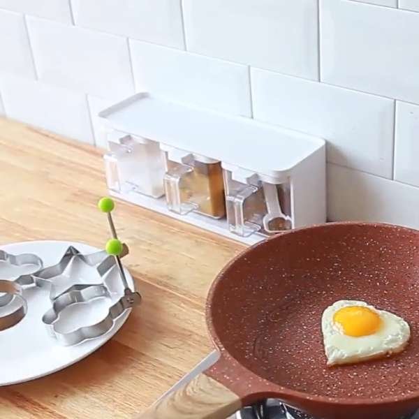 Molds and Sustainability