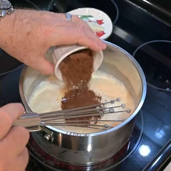 Choosing the Right Cocoa or Chocolate for Mocha Flavor