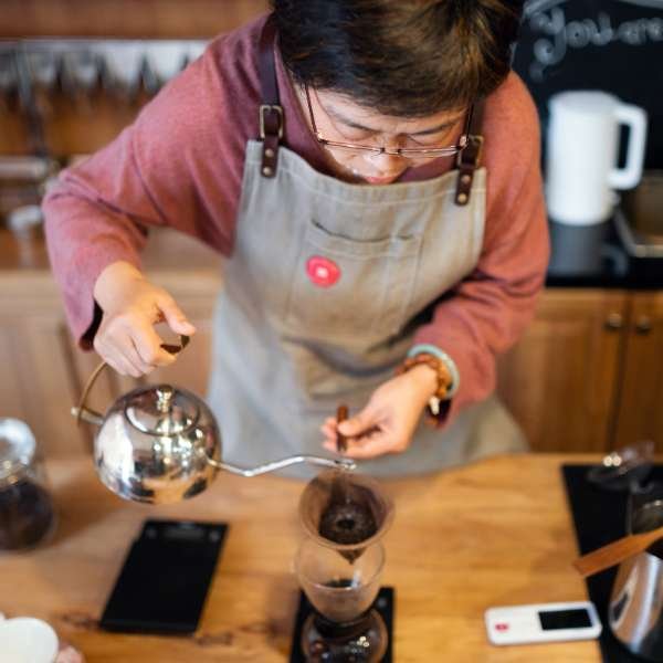 How Long to Pour and Steep Without a Scale