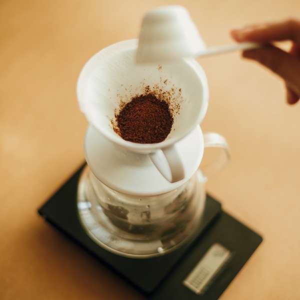 How to Grind Coffee Beans Without a Scale