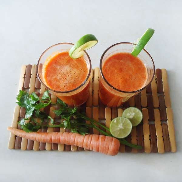 Making Carrot Juice for Weight Loss