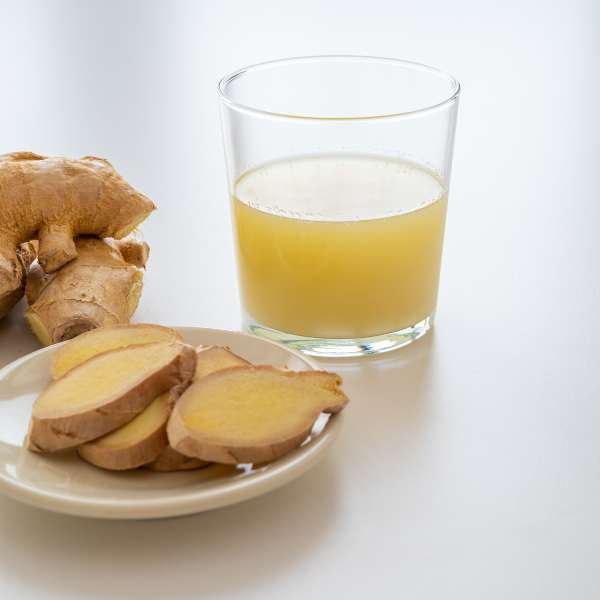 Drinking too much ginger juice may cause discomfort